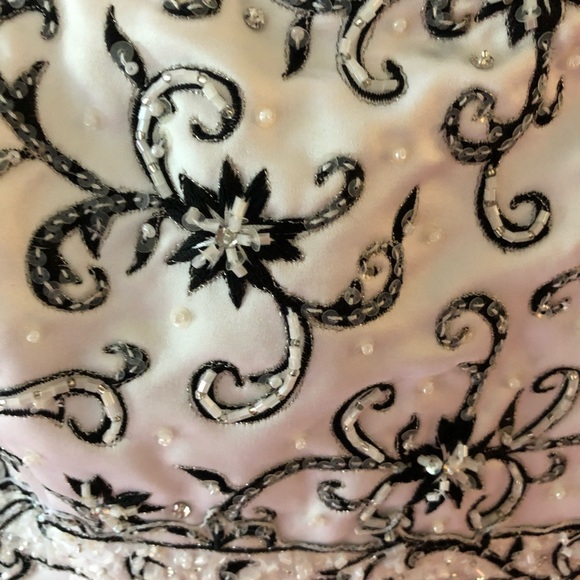 Alfred Angelo Wedding Dress - Picture 5 of 8